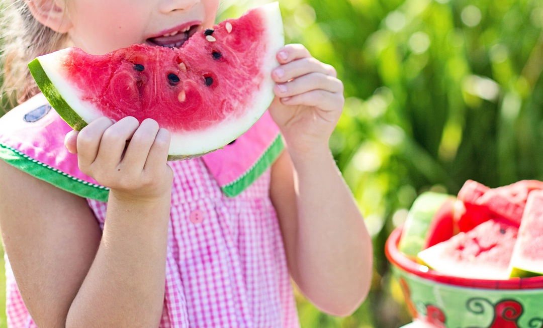 Snacking Tips To Keep Your Child’s Smile Healthy